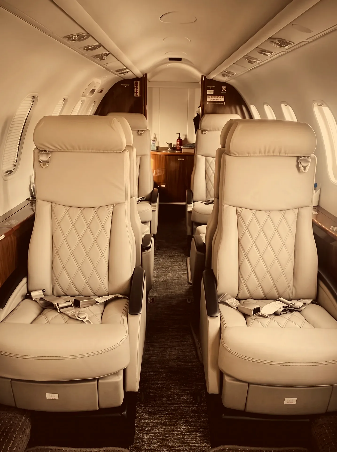 Client aircraft cabin seating; not a medical aircraft